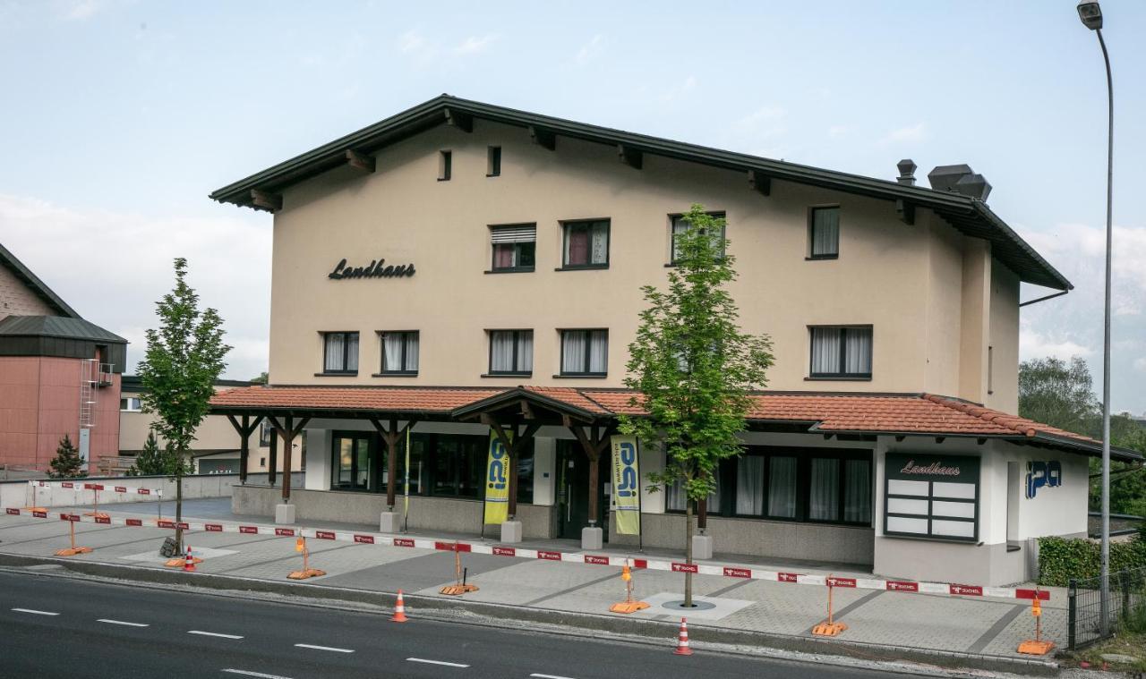 Landhaus Boutique Motel - Contactless Check-In Nendeln エクステリア 写真